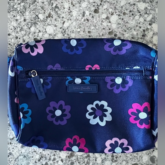Vera Bradley Ellie Flowers Crossbody Bag/Belt Bag NWOT - Picture 2 of 7